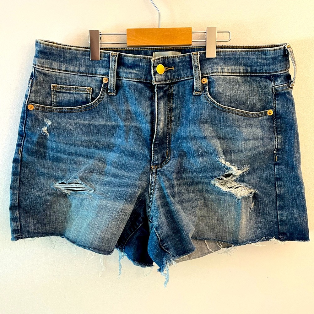 Universal Thread High Rise Shorts!